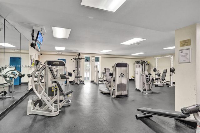 111 Briny Ave 25-10, Pompano Beach, FL 33062