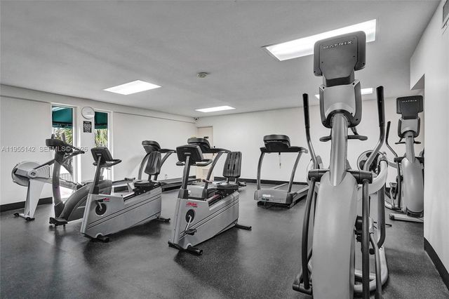 111 Briny Ave 25-10, Pompano Beach, FL 33062