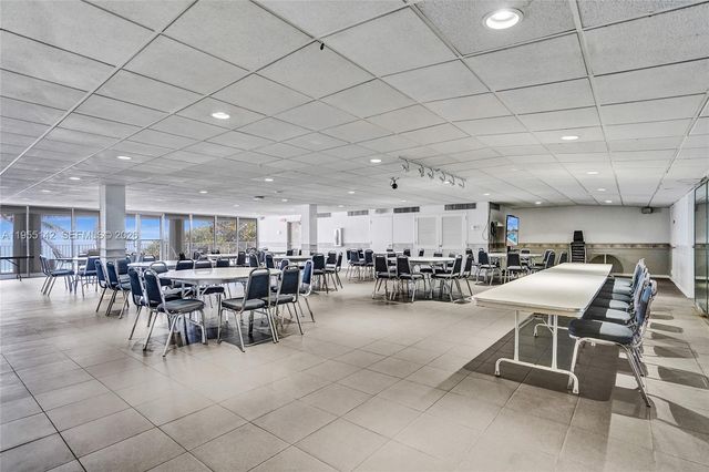 111 Briny Ave 25-10, Pompano Beach, FL 33062