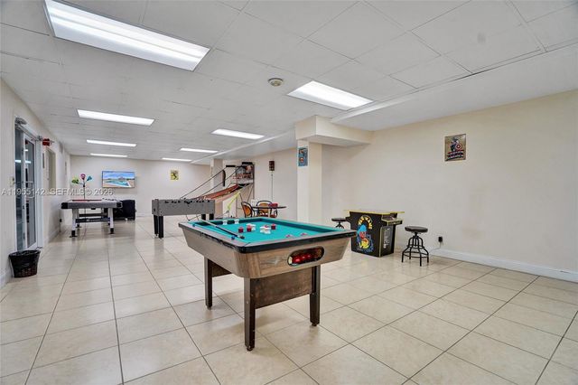 111 Briny Ave 25-10, Pompano Beach, FL 33062