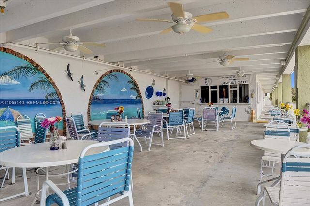 111 Briny Ave 25-10, Pompano Beach, FL 33062