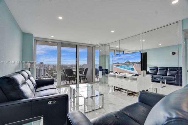 111 Briny Ave 25-10, Pompano Beach, FL 33062