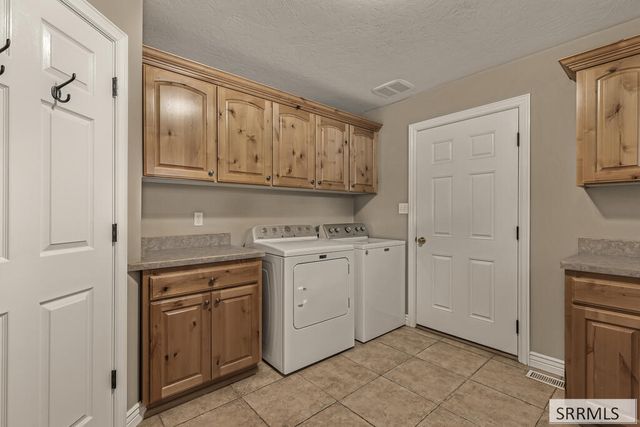3570 Sycamore Circle, Idaho Falls, ID 83402