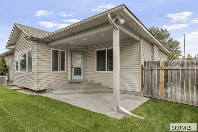 3570 Sycamore Circle, Idaho Falls, ID 83402