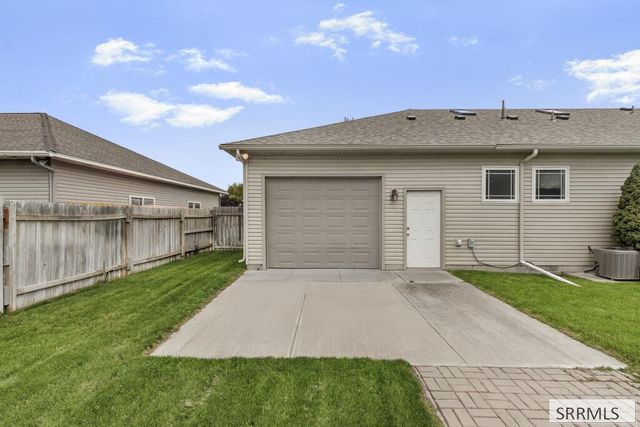3570 Sycamore Circle, Idaho Falls, ID 83402