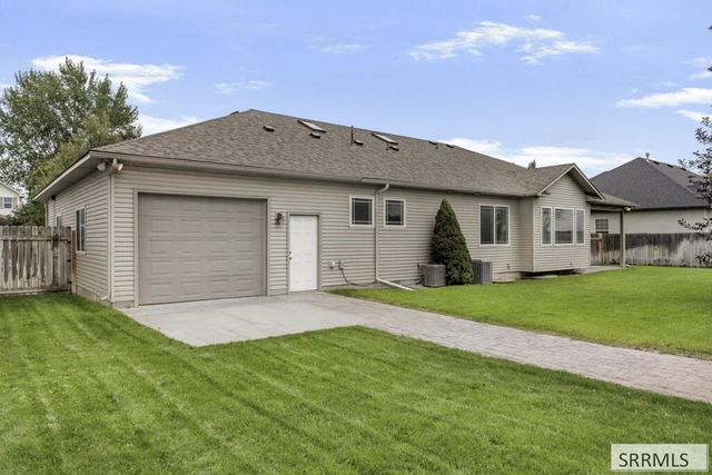 3570 Sycamore Circle, Idaho Falls, ID 83402