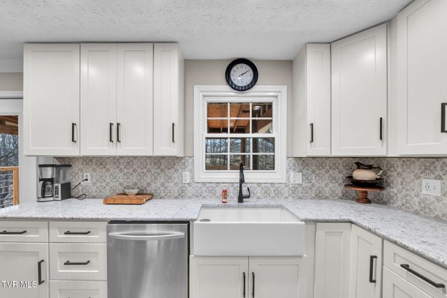 119 Popular Drive, Jonesborough, TN 37659