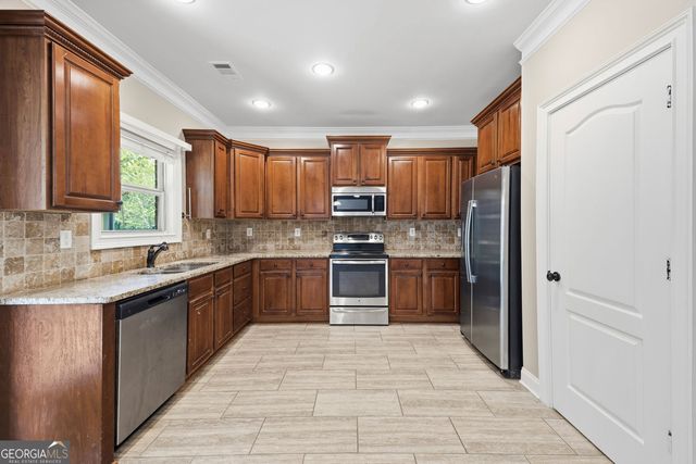 316 Norway Spruce Court, Locust Grove, GA 30248