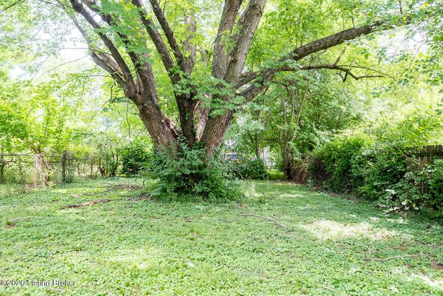 1811 S 24th St, Louisville, KY 40210