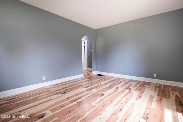1811 S 24th St, Louisville, KY 40210