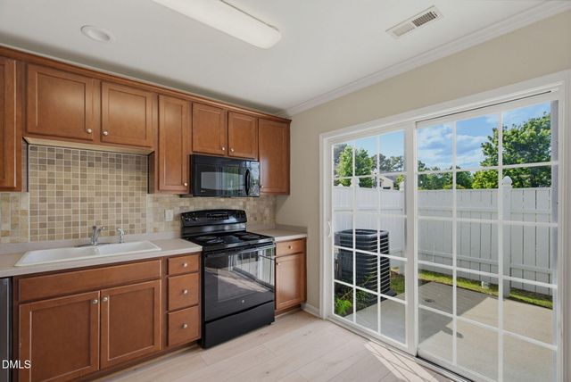 1322 Legacy Greene Avenue, Wake Forest, NC 27587