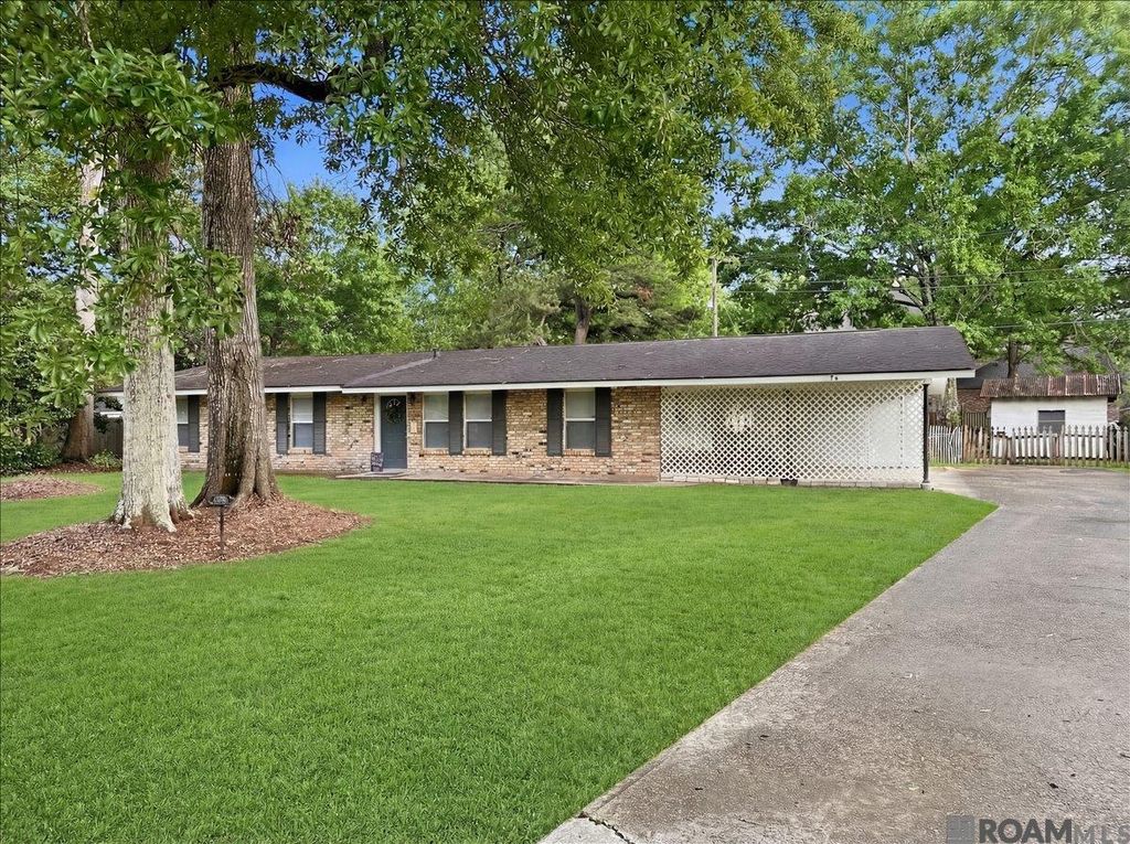 326 Mark Dr, Denham Springs, LA 70726