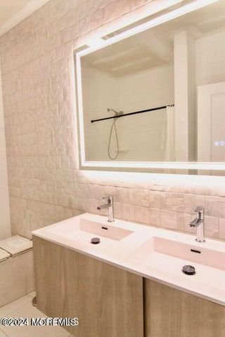 756 Dorathys Lane, Jackson, NJ 08527