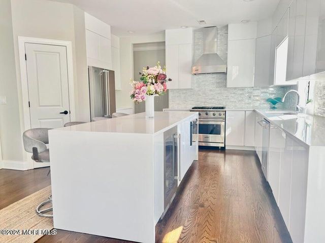 756 Dorathys Lane, Jackson, NJ 08527