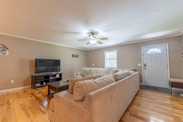 235 Golden Pond Road, Monticello, KY 42633