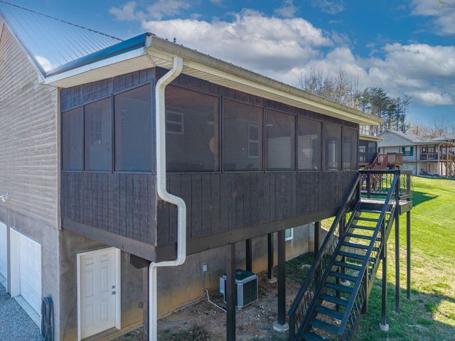 235 Golden Pond Road, Monticello, KY 42633