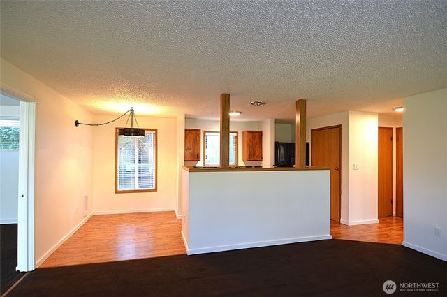 895 Wawona Avenue SW, Ocean Shores, WA 98569