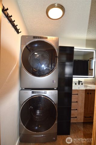 895 Wawona Avenue SW, Ocean Shores, WA 98569