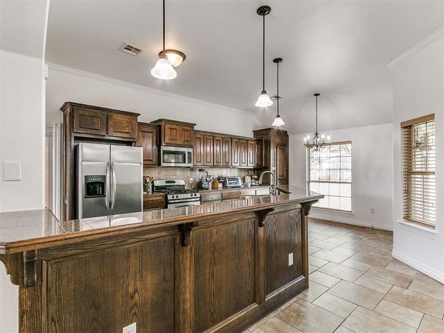 3209 Valley Hollow, Norman, OK 73071