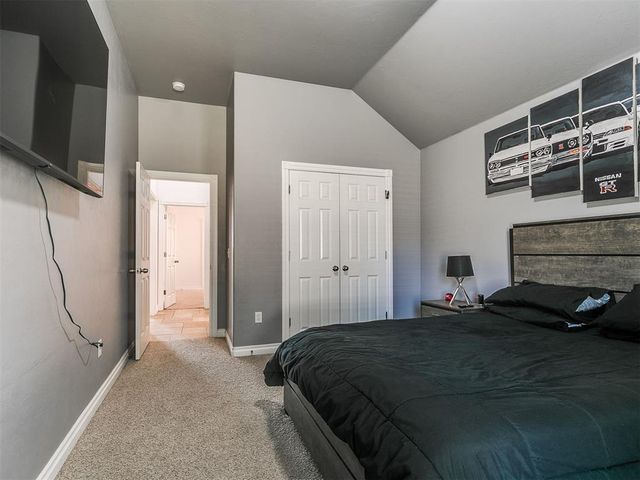 3209 Valley Hollow, Norman, OK 73071