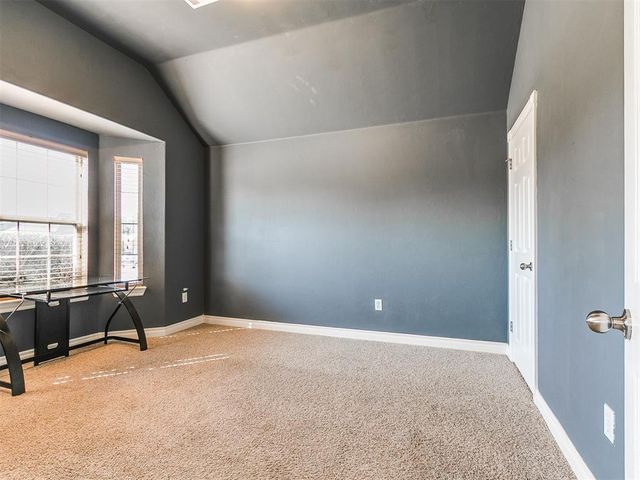 3209 Valley Hollow, Norman, OK 73071