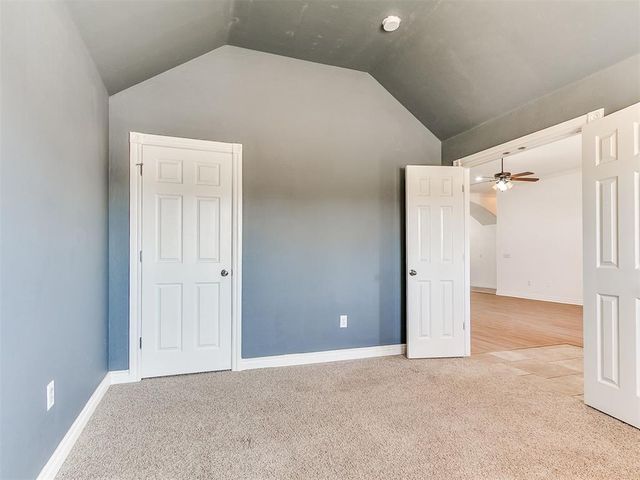 3209 Valley Hollow, Norman, OK 73071