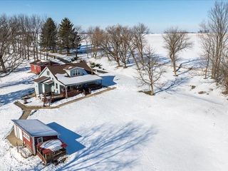 9257 N Veta Grande Road, Scales Mound, IL 61075