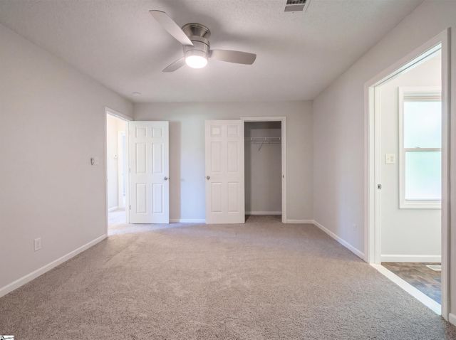 272 Wolfe Lane, Inman, SC 29349