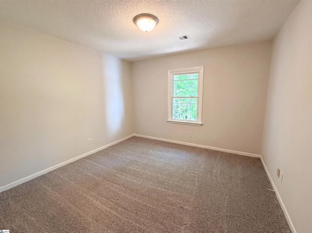 272 Wolfe Lane, Inman, SC 29349