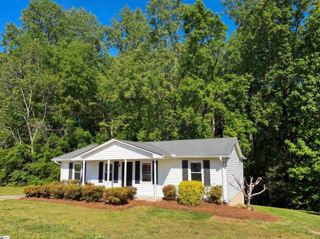 272 Wolfe Lane, Inman, SC 29349