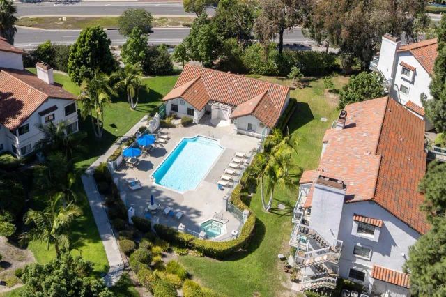16238 Avenida Venusto A, San Diego, CA 92128