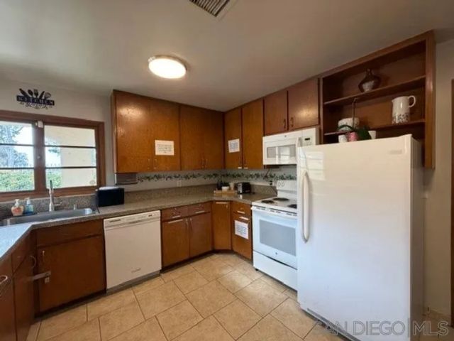 16238 Avenida Venusto A, San Diego, CA 92128