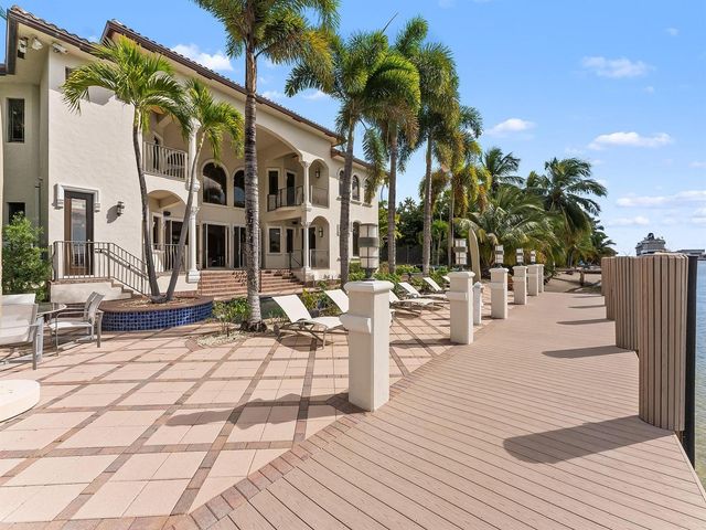 1965 SE 21st Avenue, Fort Lauderdale, FL 33316