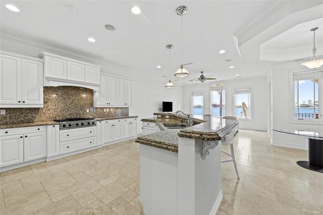 1965 SE 21st Avenue, Fort Lauderdale, FL 33316
