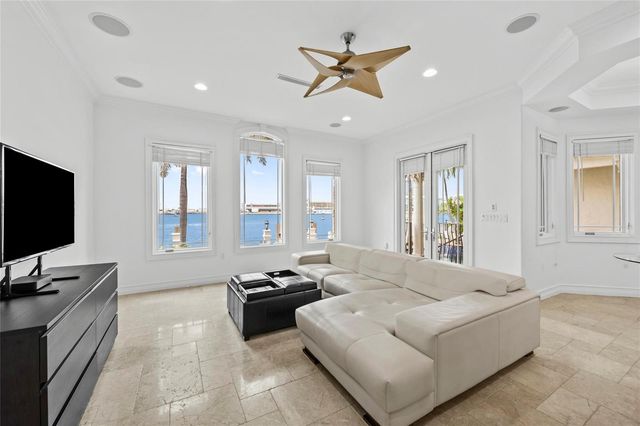 1965 SE 21st Avenue, Fort Lauderdale, FL 33316