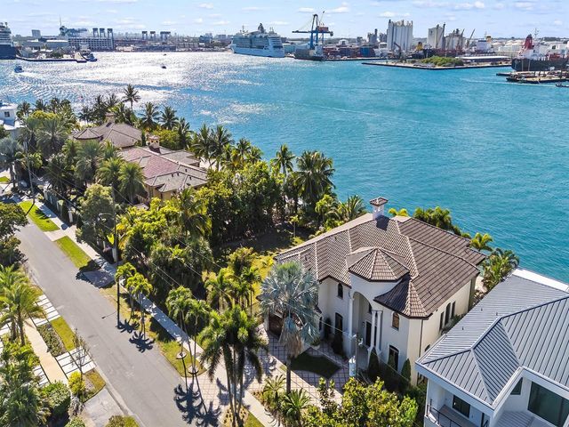 1965 SE 21st Avenue, Fort Lauderdale, FL 33316