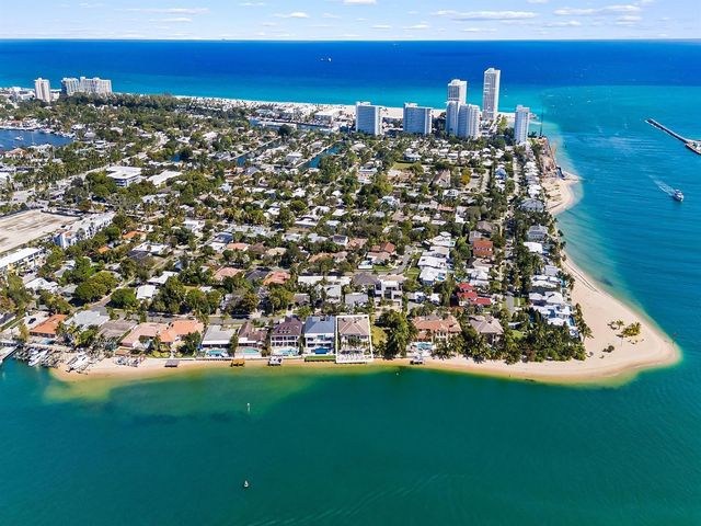 1965 SE 21st Avenue, Fort Lauderdale, FL 33316