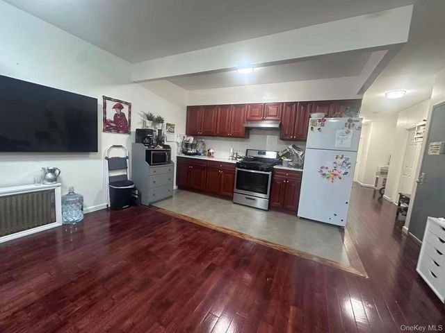 102-03 Jamaica Avenue, Richmond Hill, NY 11418