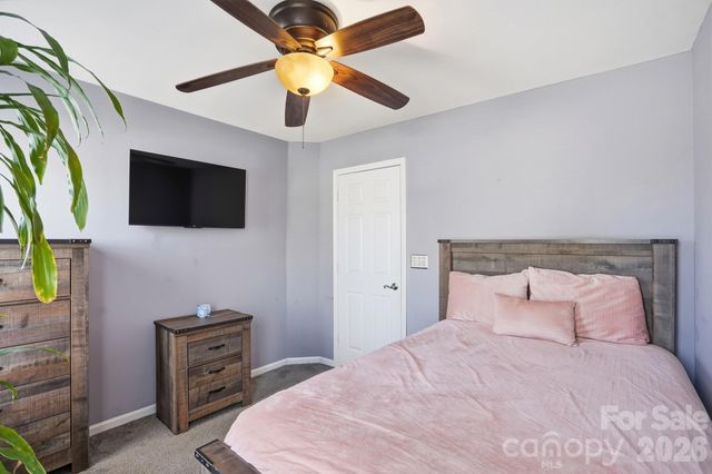 9230 Rotherham Lane, Charlotte, NC 28216