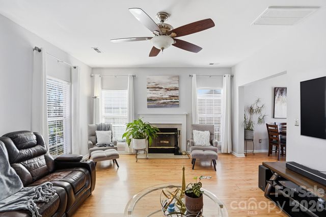 9230 Rotherham Lane, Charlotte, NC 28216