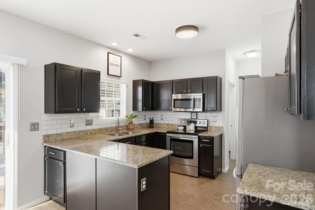 9230 Rotherham Lane, Charlotte, NC 28216