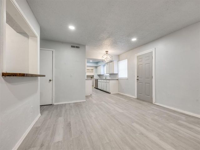 5312 Evanbrook Terrace, Oklahoma City, OK 73135