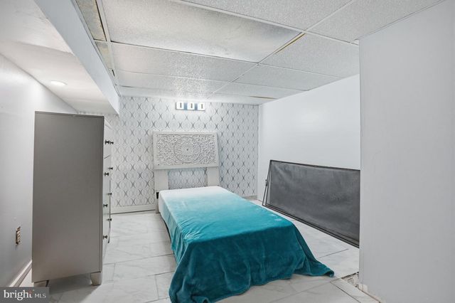 320 MCKEAN ST, Philadelphia, PA 19148