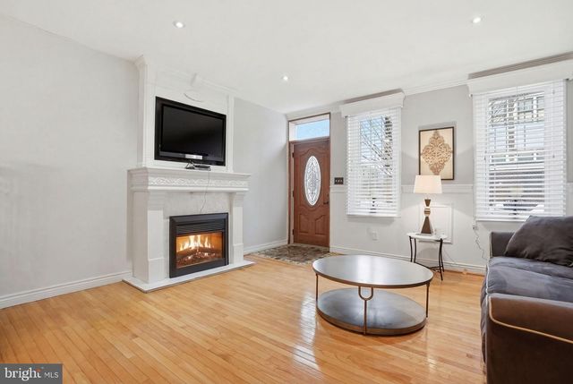 320 MCKEAN ST, Philadelphia, PA 19148