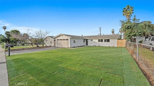 2229 Larchmont, Pomona, CA 91767