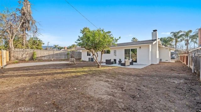 2229 Larchmont, Pomona, CA 91767