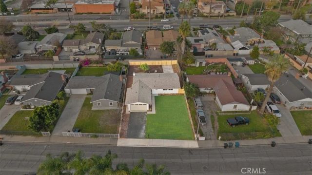 2229 Larchmont, Pomona, CA 91767