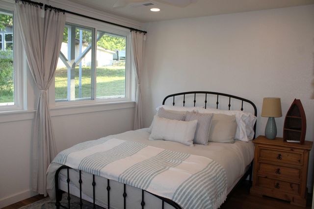 21935 Lake Road M-12, Cassville, MO 65625