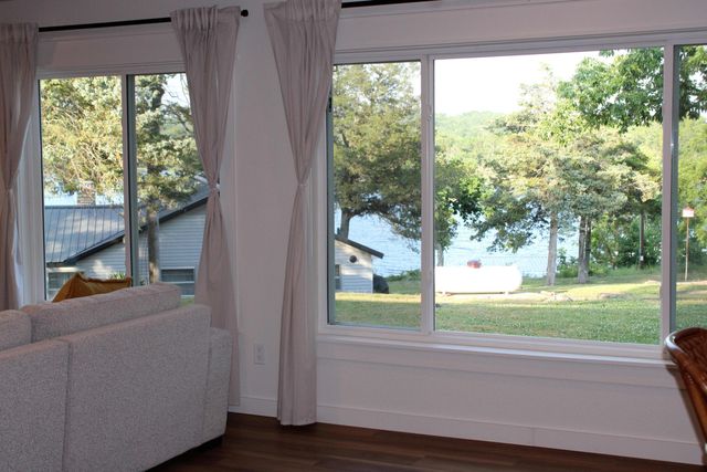 21935 Lake Road M-12, Cassville, MO 65625