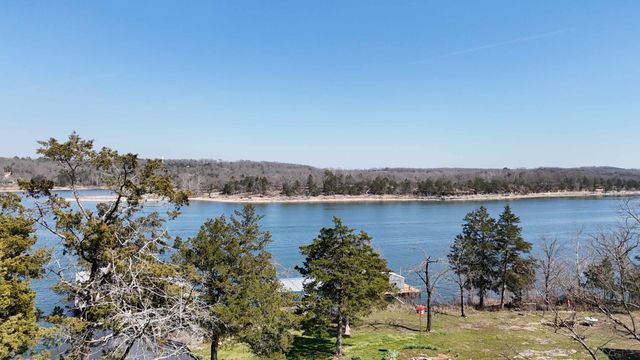 21935 Lake Road M-12, Cassville, MO 65625